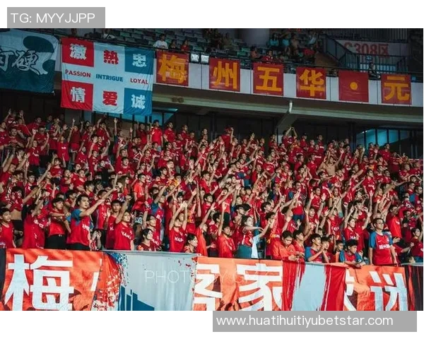 客场呐喊传递佛山力量助力球队坚定迈向保级之路 客场呐喊传递佛山力量助力球队坚定迈向保级之路