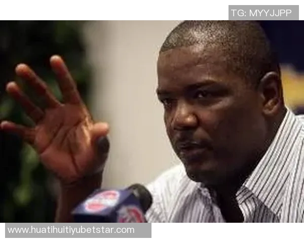 杜马斯休赛期交易两个26首轮选秀权价值飙升引发热议 杜马斯休赛期交易两个26首轮选秀权价值飙升引发热议