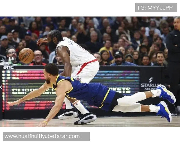 巴特勒空砍31分波杰高效18分两人对决成比赛焦点