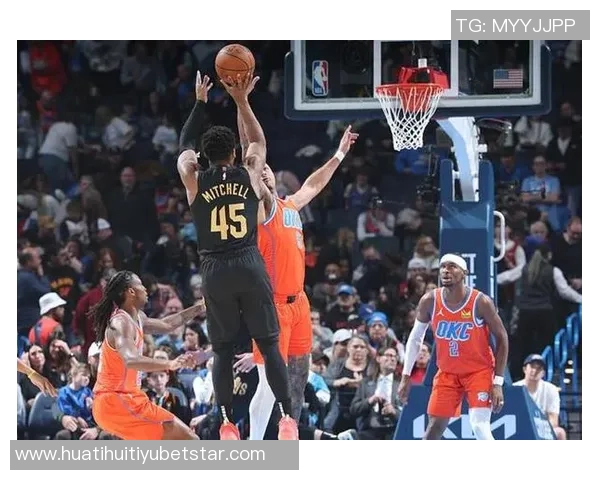 米切尔表现低迷18投7中失误频繁正负值惨淡球队遭遇失利