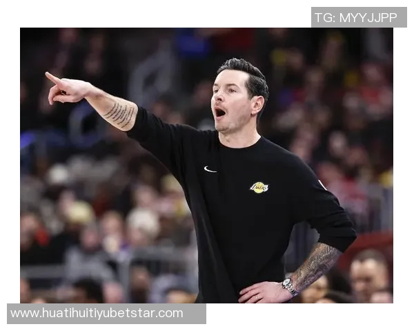 雷迪克称斯玛特为防守核心指挥能力与詹姆斯并驾齐驱